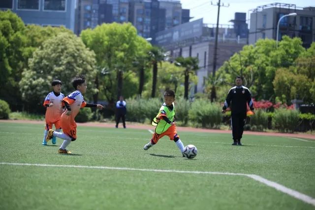 乔治11分76人大胜活塞 老鹰3连胜送黄蜂5连败